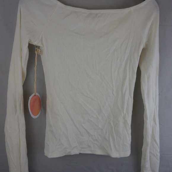 SHOW ME YOUR MUMU WHITE RIBBED LONG SLEEVE OFF THE SHOULDER CROP TOP Small - Picture 4 of 5